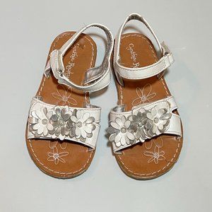 Cynthia Rowley white floral little girls sandals.